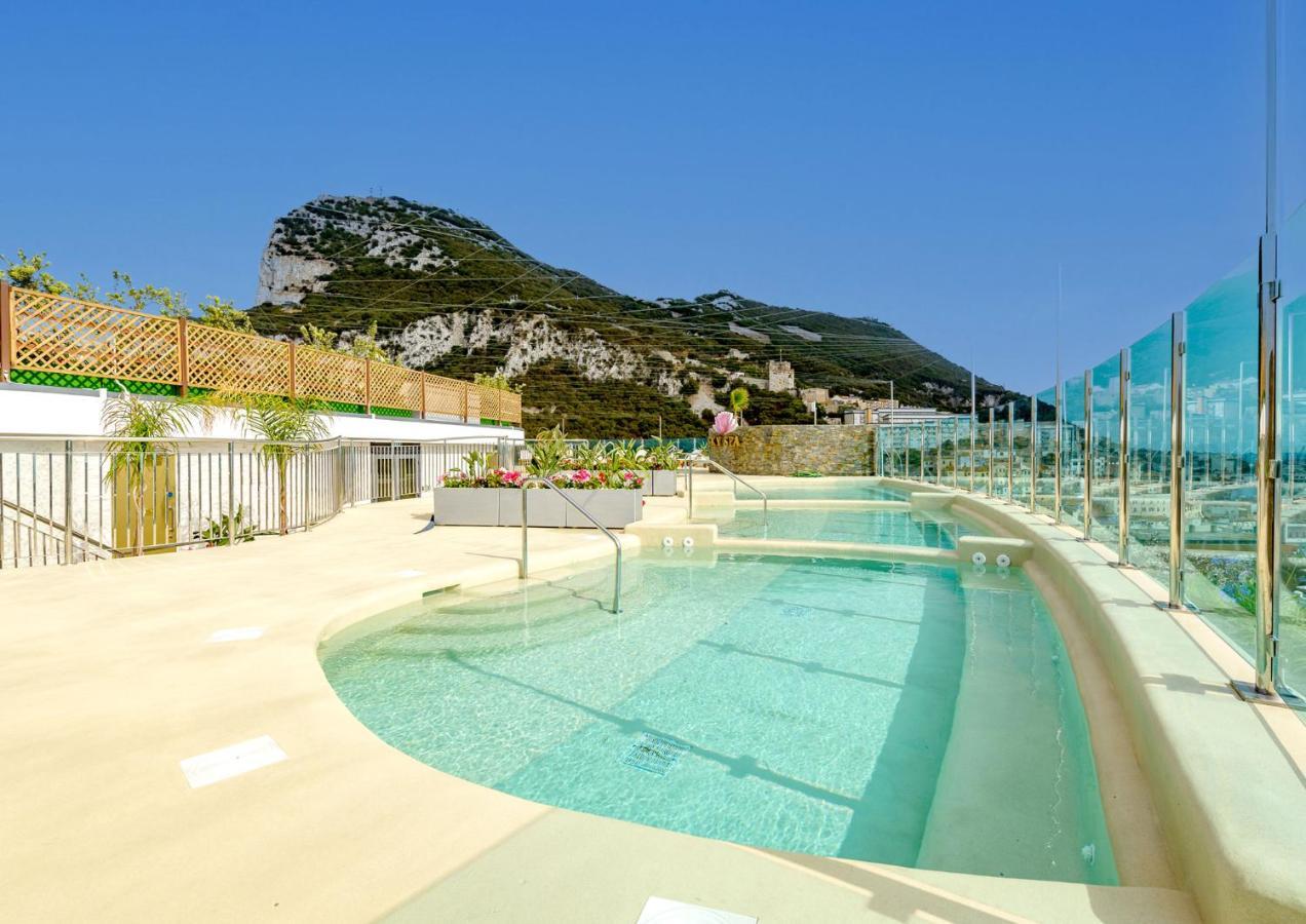 Ocean Spa Plaza Resort Apartment Гибралтар Екстериор снимка