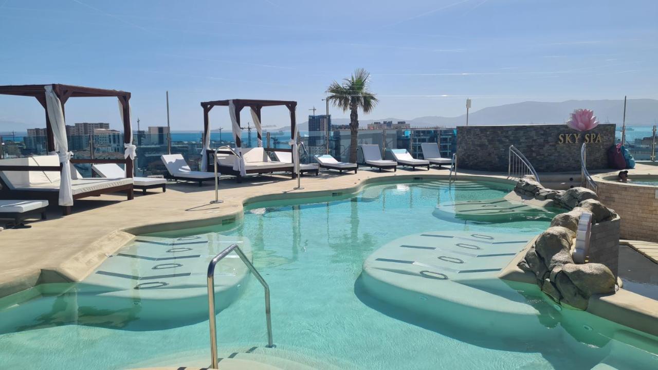 Ocean Spa Plaza Resort Apartment Гибралтар Екстериор снимка